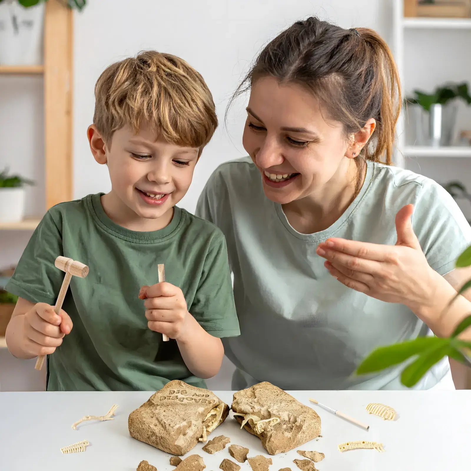 Smilodon Saber-Toothed Tiger Dig Kit for Kids - STEM Paleontology Toy, Excavate & Assemble Skeleton - Image 8